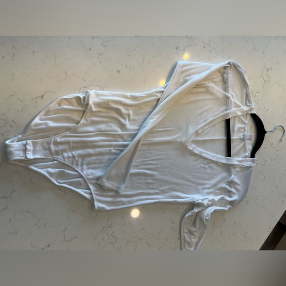 Only Hearts Ribbed Bodusuit Tees BLACK and WHITE avail - Picture 7 of 10